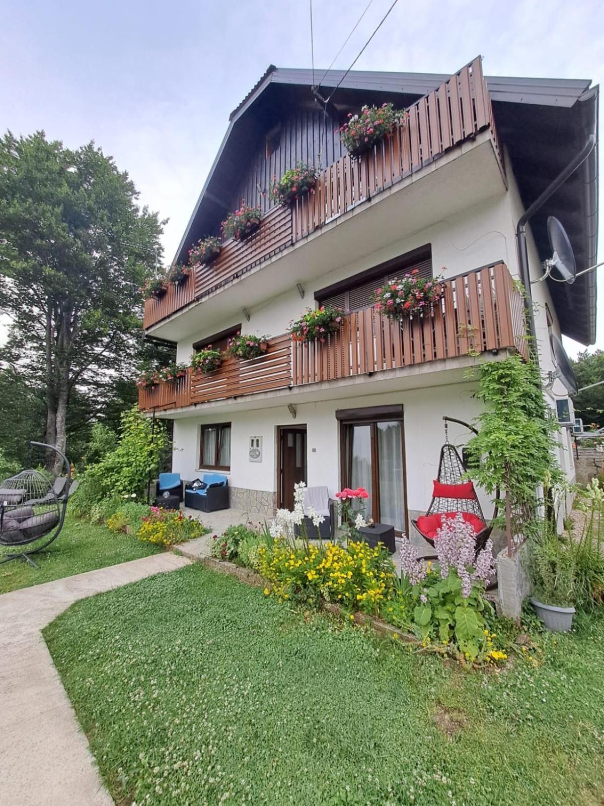 Tomljanovic Hotel Plitvička Jezera Екстериор снимка